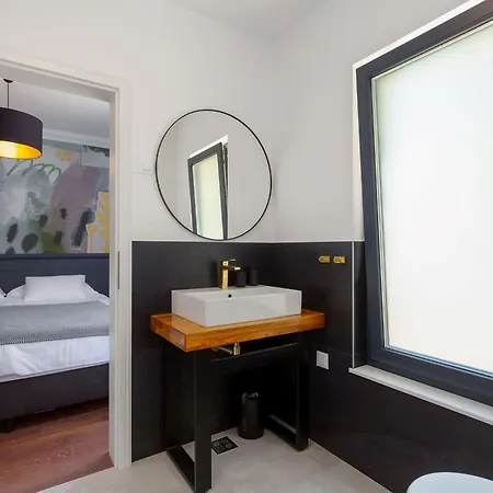 Frame Garden East By Interhome
